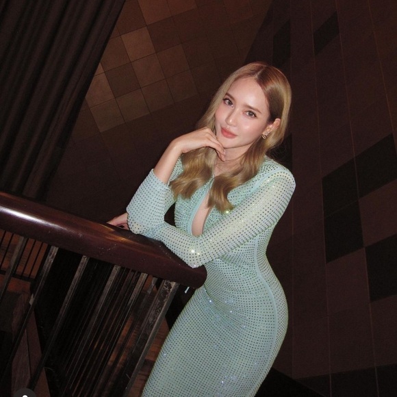 SELF PORTRAIT | pale blue rhinestone midi Longsleeve cut out - Picture 3 of 14